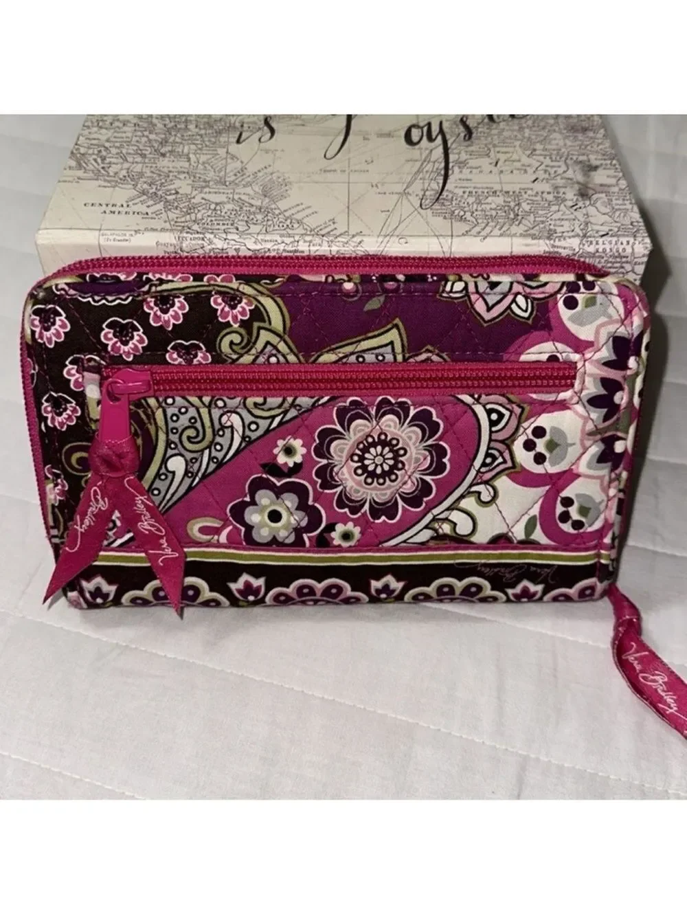Vera Bradley RFID Very Berry Fuchsia Pink Brown Zip Turn-lock Large Wallet